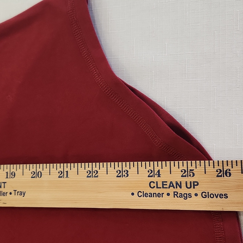 Zyia Effortless Long Tank Top. Cranberry Color. NWT. Size M - Picture 8 of 9